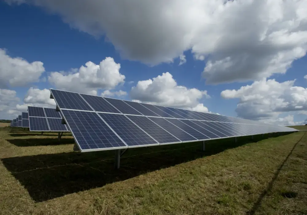 Elektrownia słoneczna w Kalifornii: jak nowoczesne technologie zmieniają energię