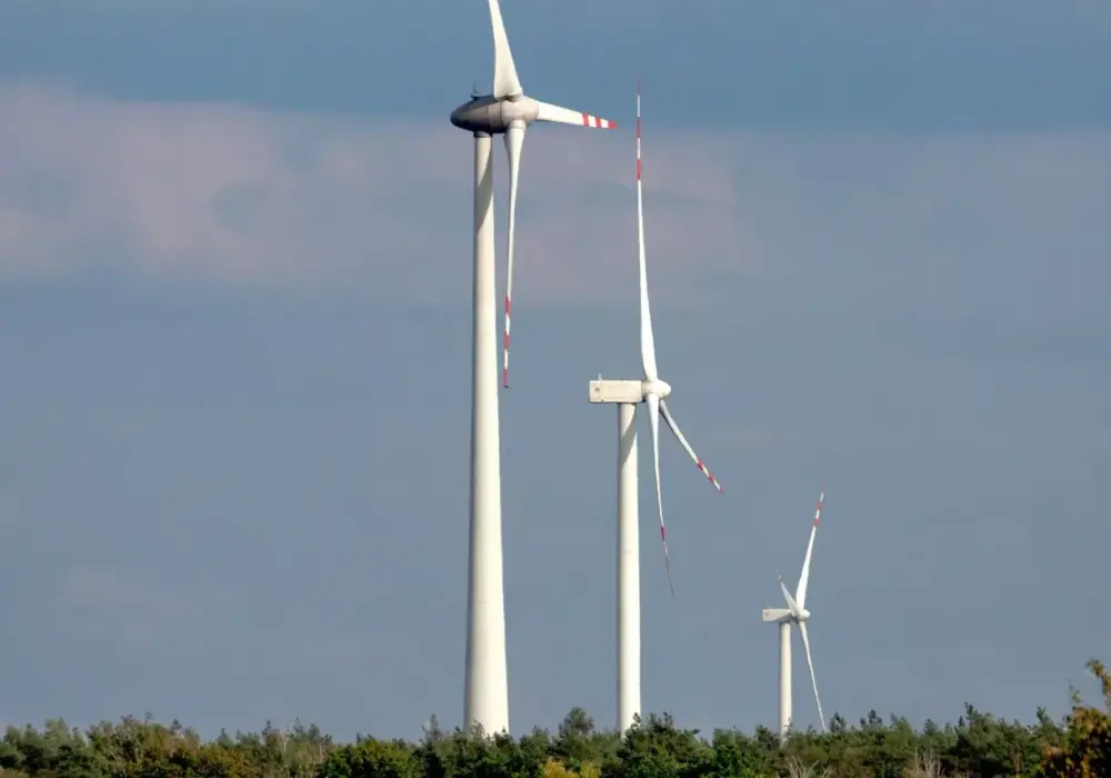 Ile waży turbina wiatrowa? Zaskakujące różnice w wagach modeli