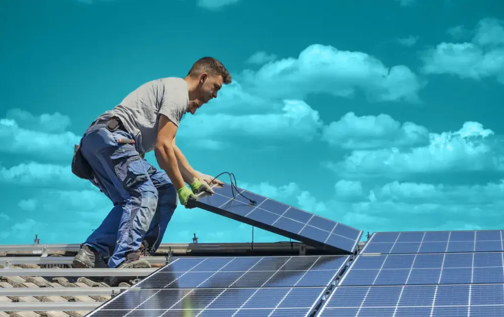 Elektrownie słoneczne dla firm: Oszczędzaj na energii i zyskaj więcej