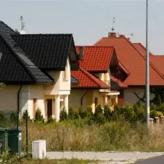Czyste powietrze: czy wymiana dachu jest dofinansowana? Sprawdź!