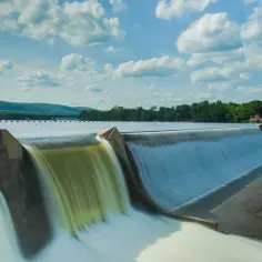 Energia wodna prezentacja: Jak wykorzystać jej potencjał ekologiczny?