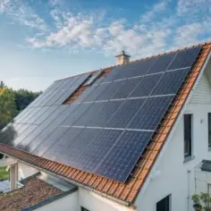 Dotacje unijne na elektrownie słoneczne - jak zaoszczędzić na inwestycji?