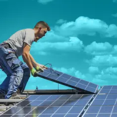 Elektrownie słoneczne dla firm: Oszczędzaj na energii i zyskaj więcej