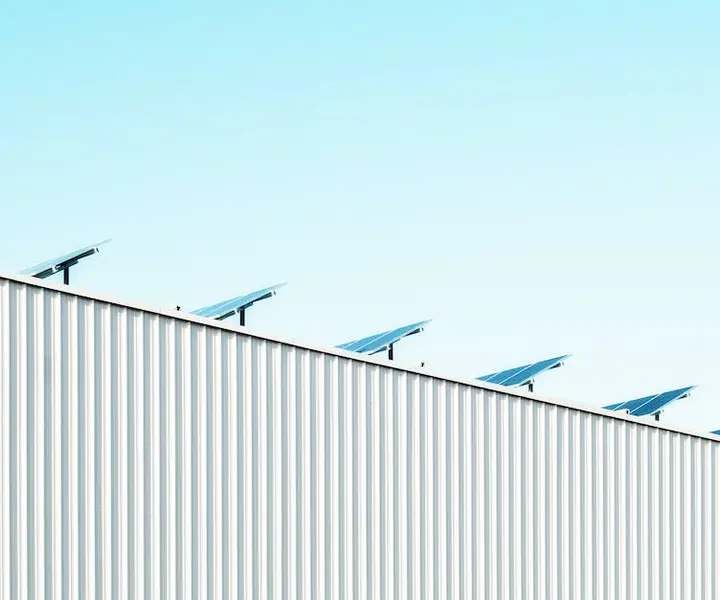  Panele fotowoltaiczne 400W - sprawdź parametry i wymiary popularnych paneli solar 400W