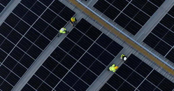 Elektrownie słoneczne referat: Kluczowe informacje i korzyści dla środowiska